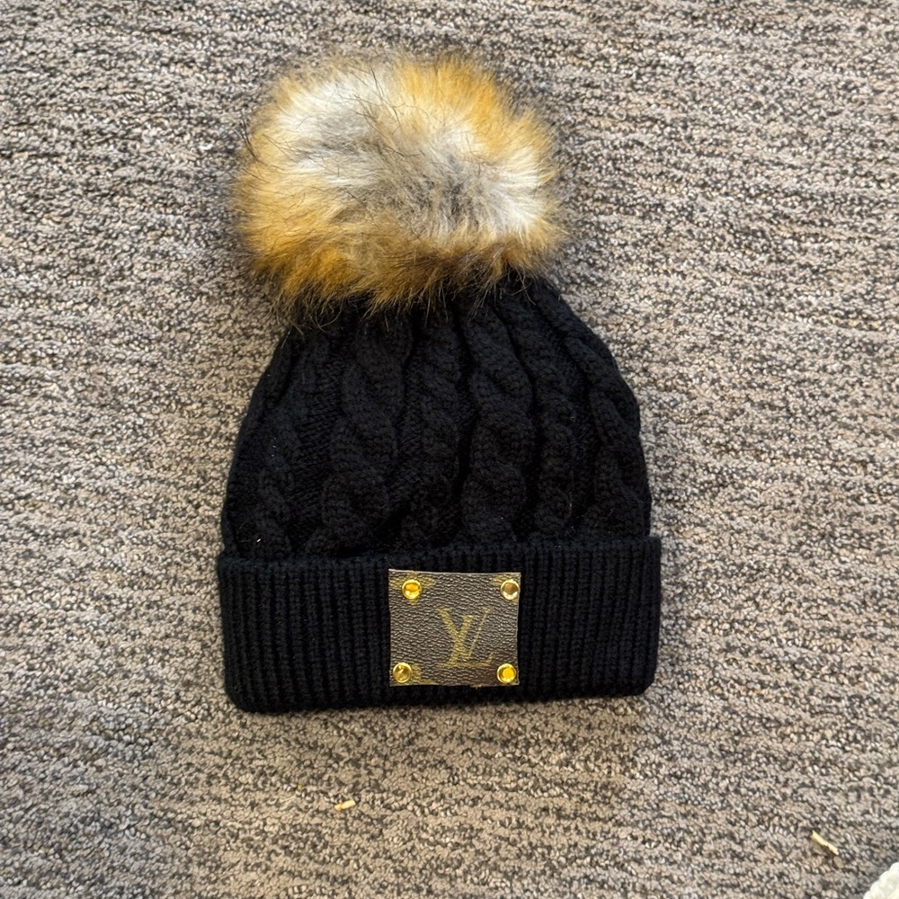 Louis Vuitton Winter Hat - Picture 5 of 5